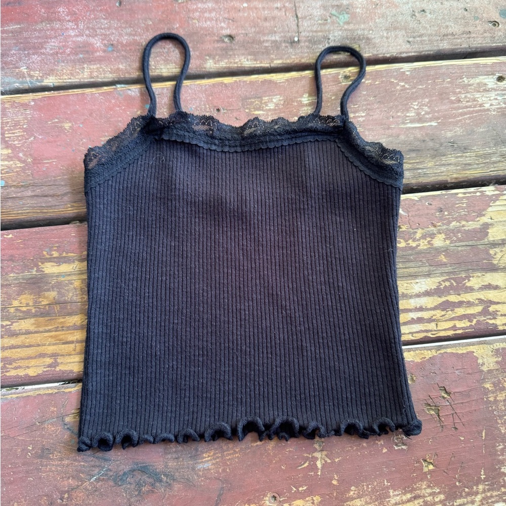 Liz & Sara Black Ribbed Lace Trim Lettuce Hem Camisole